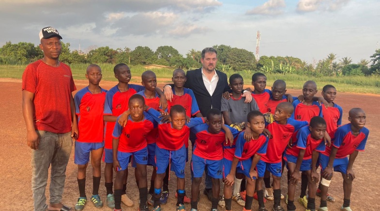 ’Sports and Smiles’, el projecte que ha seduït al Mollerussa en la cerca de nous talents a l’Àfrica