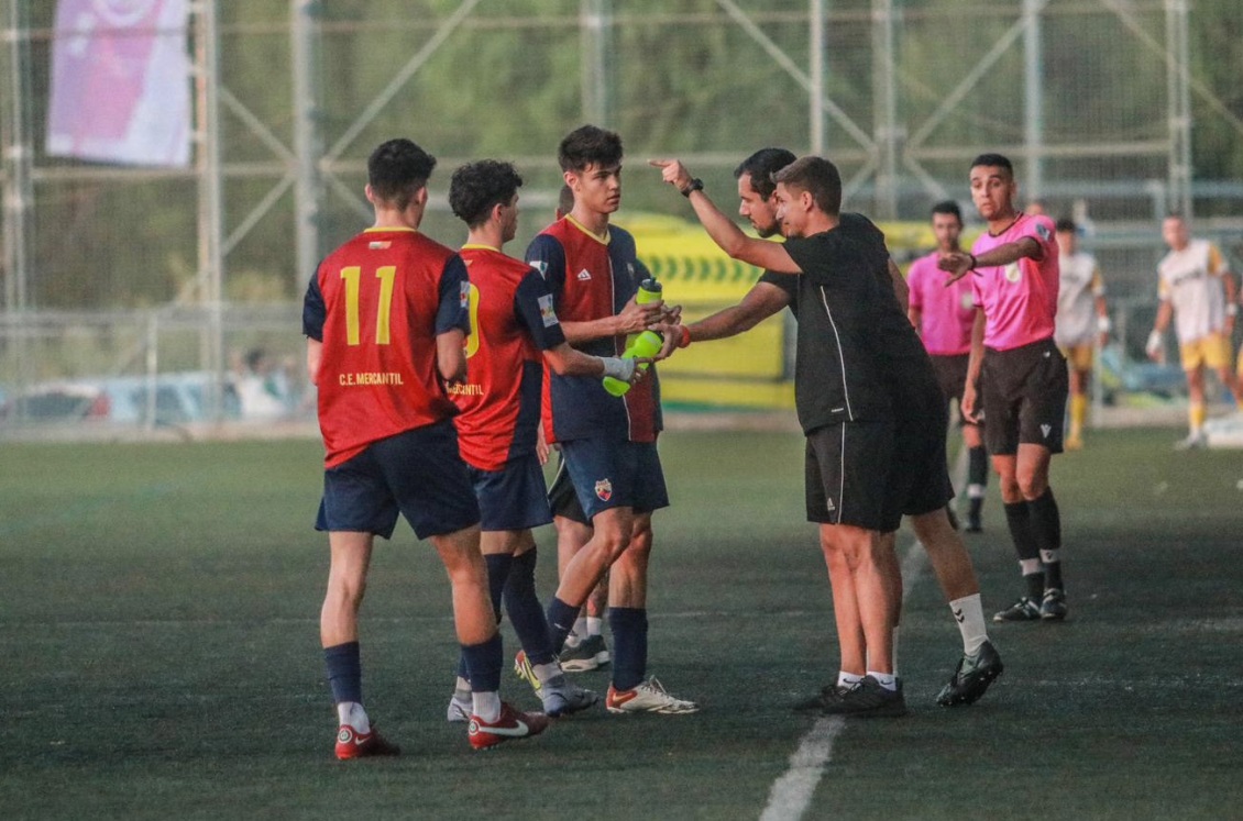 Marc Xala, el CE Mercantil i la confiança en la joventut a la banqueta